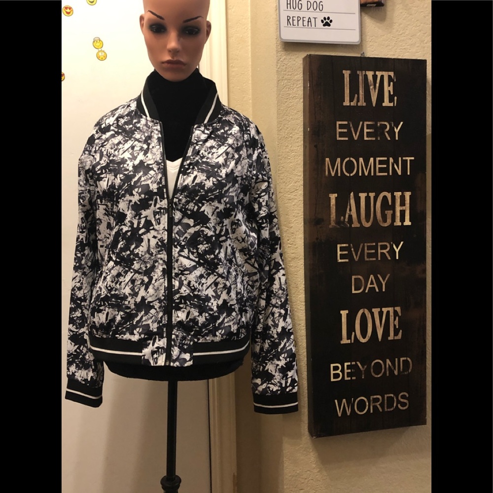 Bomber jacket